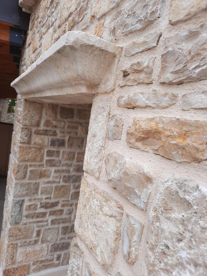 Castello Exclusive Rooms With Breakfast - By Ta Leut Agency Privlaka  Luaran gambar